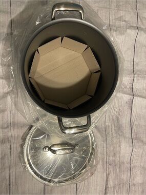 Breville Stainless Steel Cookpot with Lid - Silver and Gray New
